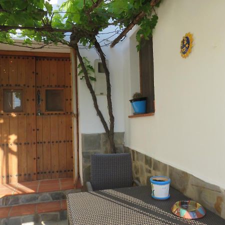 Villa Monte Polopos Exteriér fotografie